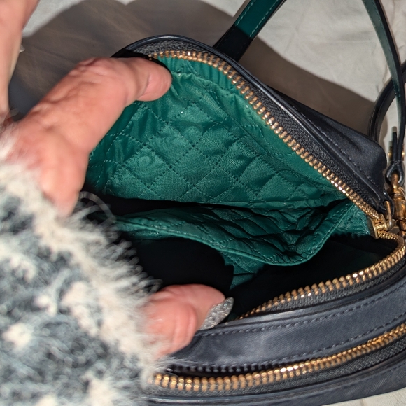 🔥Tory Burch crossbody🔥 - Picture 6 of 7